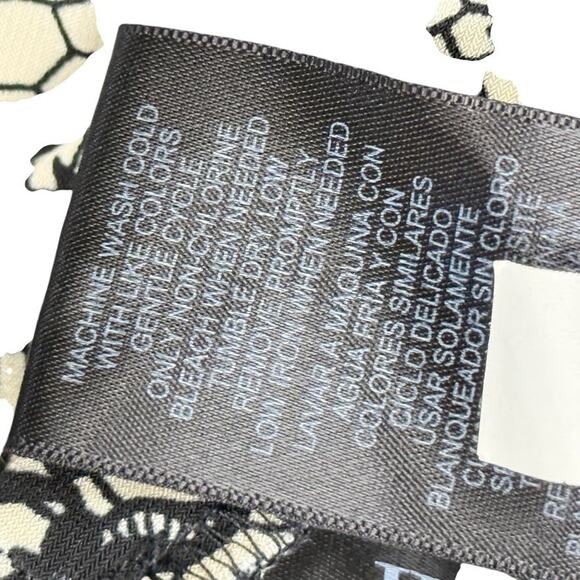 Norma Kamali Womens Lace Print Blouse Knit Stretch Slinky Long Sleeve Top sz M - Picture 14 of 16